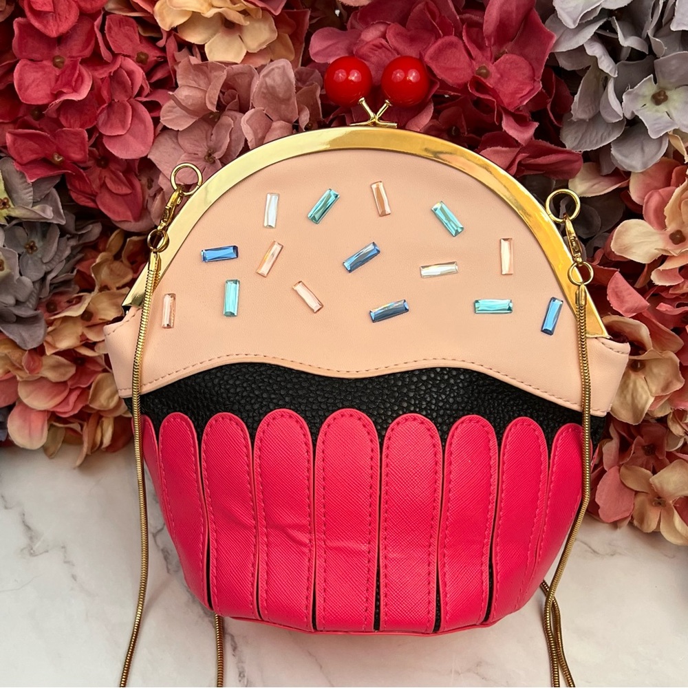 Whimsical Pink Sprinkle Cupcake Crossbody Purse - Picture 7 of 16